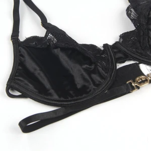 SUBBLIME - CONJUNTO DE 3 PEAS SUTI + TANGA + LIGA DE RENDA PRETO L/XL
